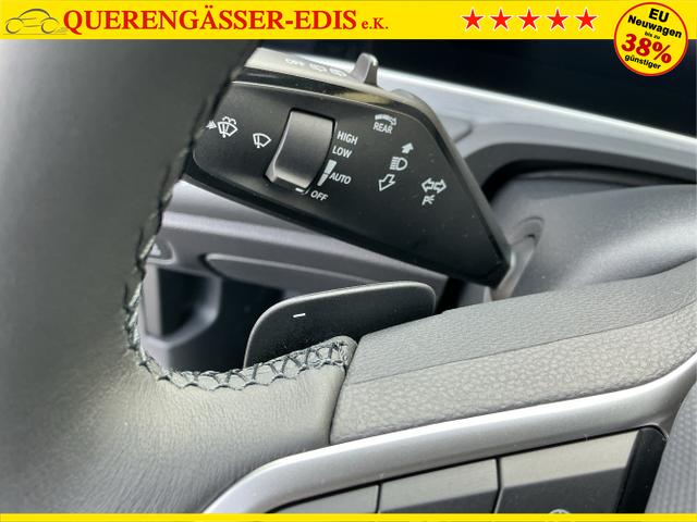 Volkswagen / Passat Variant / Schwarz / Elegance+AHK / Grenadilla Black Metalic / , Beispielbilder, ggf. teilweise mit Sonderausstattung