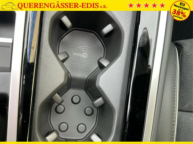 Volkswagen / Passat Variant / Schwarz / Elegance+AHK / Grenadilla Black Metalic / , Beispielbilder, ggf. teilweise mit Sonderausstattung