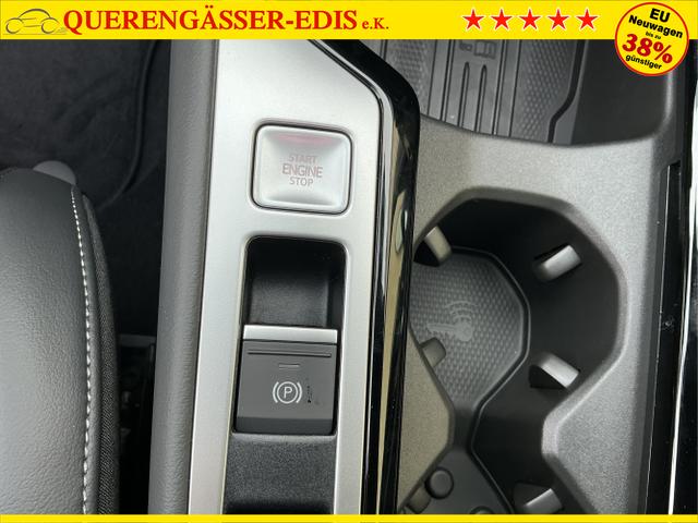 Volkswagen / Passat Variant / Schwarz / Elegance+AHK / Grenadilla Black Metalic / , Beispielbilder, ggf. teilweise mit Sonderausstattung