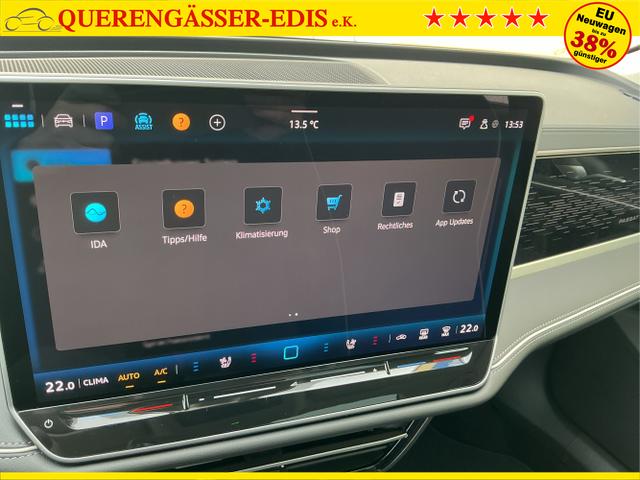 Volkswagen / Passat Variant / Schwarz / Elegance+AHK / Grenadilla Black Metalic / , Beispielbilder, ggf. teilweise mit Sonderausstattung