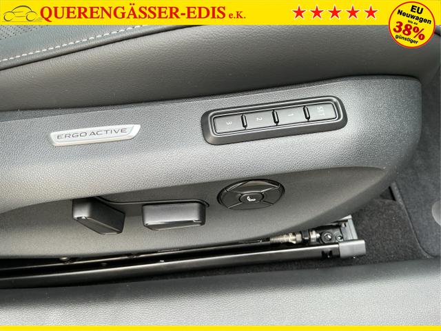 Volkswagen / Passat Variant / Schwarz / Elegance+AHK / Grenadilla Black Metalic / , Beispielbilder, ggf. teilweise mit Sonderausstattung