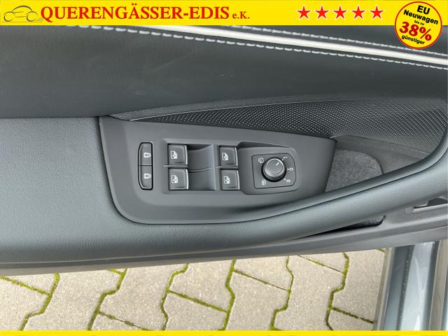 Volkswagen / Passat Variant / Grau / Elegance+AHK / Diabase Grey / , Beispielbilder, ggf. teilweise mit Sonderausstattung