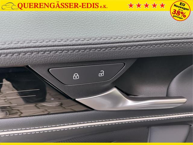 Volkswagen / Passat Variant / Grau / Elegance+AHK / Diabase Grey / , Beispielbilder, ggf. teilweise mit Sonderausstattung