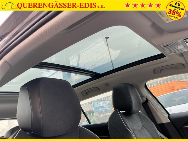 Volkswagen / Passat Variant / Grau / Elegance+AHK / Diabase Grey / , Beispielbilder, ggf. teilweise mit Sonderausstattung