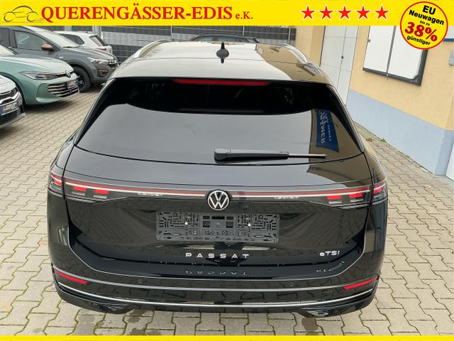 Volkswagen / Passat Variant / Schwarz / Elegance / Grenadilla Black / , Beispielbilder, ggf. teilweise mit Sonderausstattung