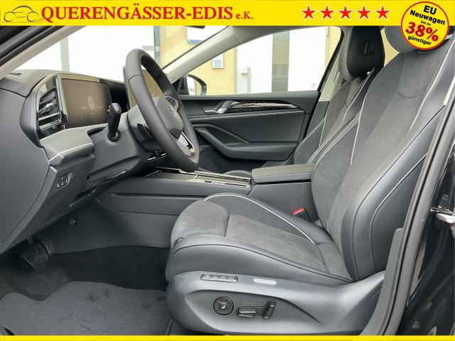 Volkswagen / Passat Variant / Schwarz / Elegance / Grenadilla Black / , Beispielbilder, ggf. teilweise mit Sonderausstattung