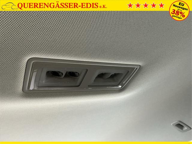 Volkswagen / Passat Variant / Schwarz / Elegance / Grenadilla Black / , Beispielbilder, ggf. teilweise mit Sonderausstattung