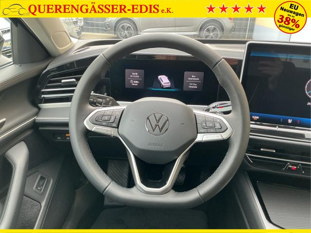 Volkswagen / Passat Variant / Schwarz / Elegance / Grenadilla Black / , Beispielbilder, ggf. teilweise mit Sonderausstattung