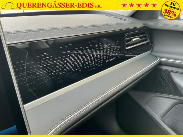 Volkswagen / Passat Variant / Schwarz / Elegance / Grenadilla Black / , Beispielbilder, ggf. teilweise mit Sonderausstattung