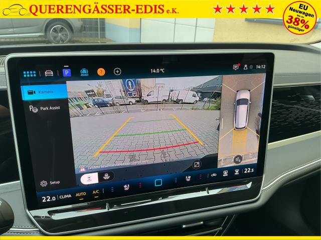 Volkswagen / Passat Variant / Schwarz / Elegance / Grenadilla Black / , Beispielbilder, ggf. teilweise mit Sonderausstattung