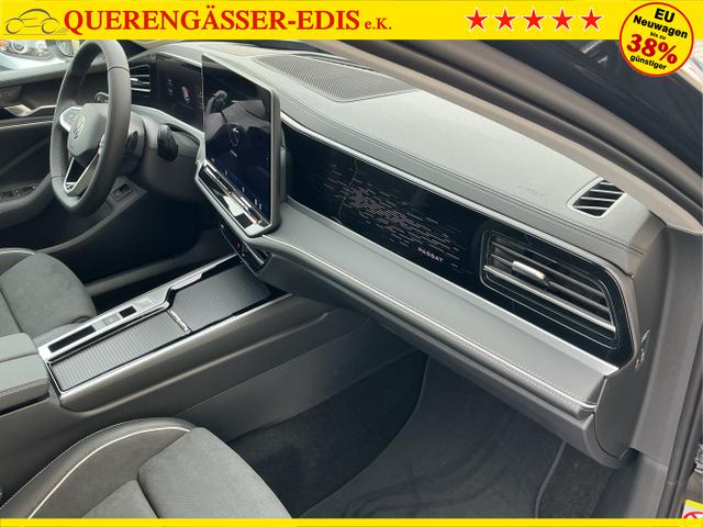 Volkswagen / Passat Variant / Schwarz / Elegance / Grenadilla Black / , Beispielbilder, ggf. teilweise mit Sonderausstattung