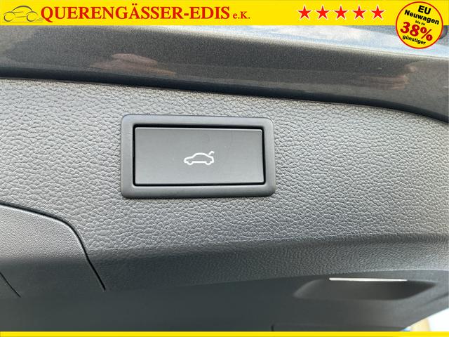 Volkswagen / Passat Variant / Grau / Elegance / Diabase Grey / , Beispielbilder, ggf. teilweise mit Sonderausstattung