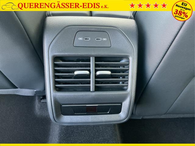 Volkswagen / Passat Variant / Grau / Elegance / Diabase Grey / , Beispielbilder, ggf. teilweise mit Sonderausstattung