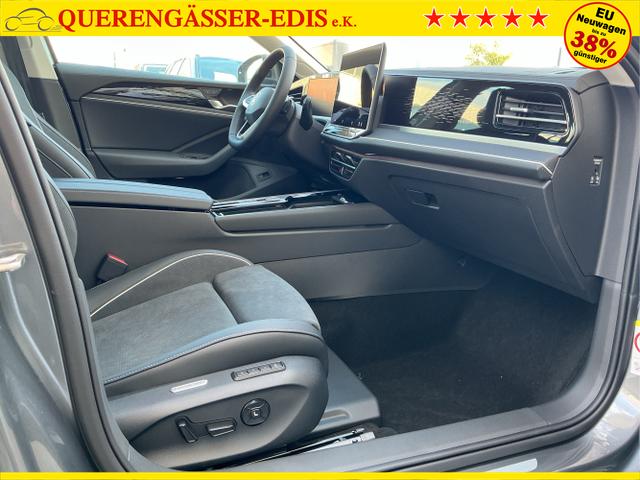 Volkswagen / Passat Variant / Grau / Elegance / Diabase Grey / , Beispielbilder, ggf. teilweise mit Sonderausstattung
