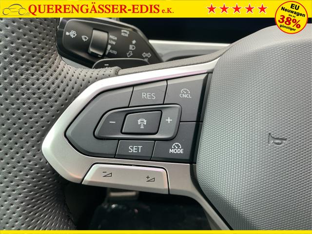 Volkswagen / Passat Variant / Grau / R-Line / Diabasgrau / , Beispielbilder, ggf. teilweise mit Sonderausstattung