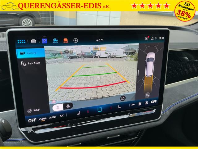 Volkswagen / Passat Variant / Grau / R-Line / Diabasgrau / , Beispielbilder, ggf. teilweise mit Sonderausstattung