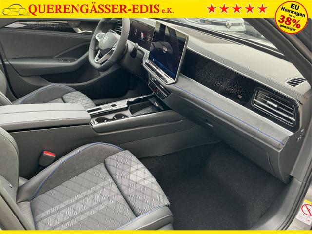 Volkswagen / Passat Variant / Grau / R-Line / Diabasgrau / , Beispielbilder, ggf. teilweise mit Sonderausstattung