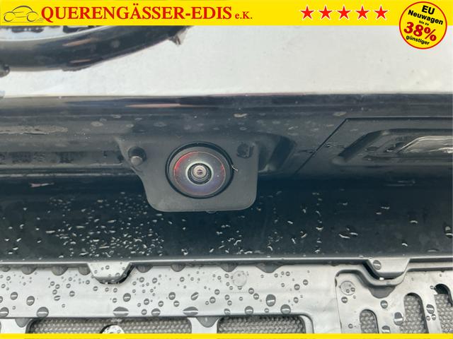 Volkswagen / Tiguan / Schwarz / R-Line / Deep Black Perleffekt / , Beispielbilder, ggf. teilweise mit Sonderausstattung