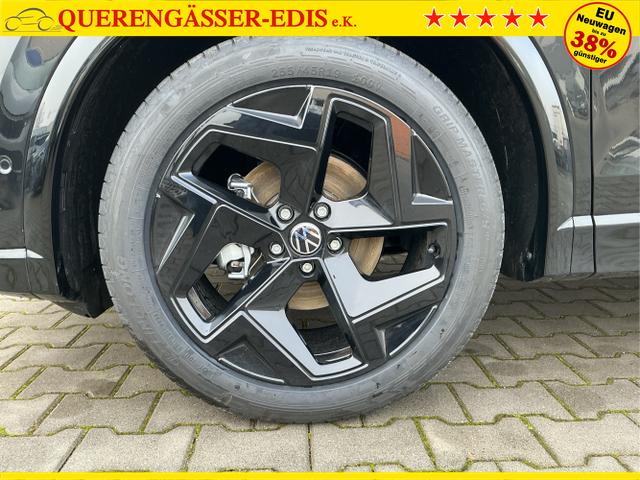 Volkswagen / Tiguan / Schwarz / R-Line / Deep Black Perleffekt / , Beispielbilder, ggf. teilweise mit Sonderausstattung