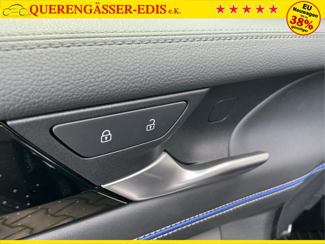 Volkswagen / Tiguan / Schwarz / R-Line / Deep Black Perleffekt / , Beispielbilder, ggf. teilweise mit Sonderausstattung