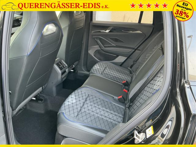 Volkswagen / Tiguan / Schwarz / R-Line / Deep Black Perleffekt / , Beispielbilder, ggf. teilweise mit Sonderausstattung