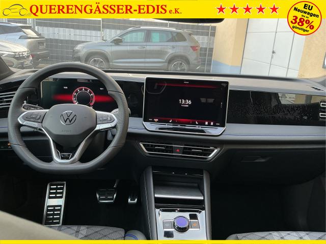Volkswagen / Tiguan / Schwarz / R-Line / Deep Black Perleffekt / , Beispielbilder, ggf. teilweise mit Sonderausstattung