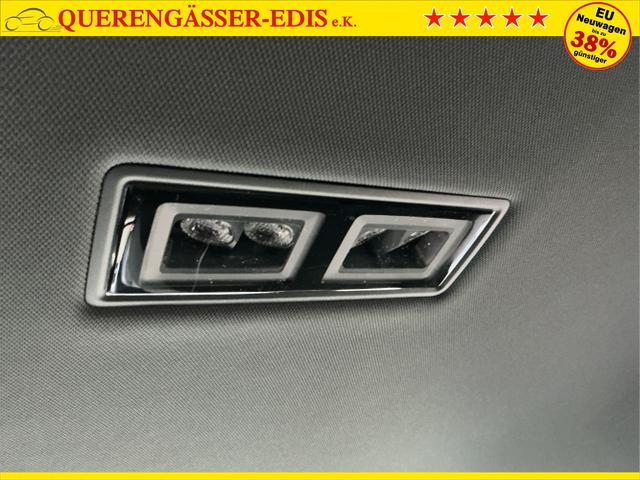 Volkswagen / Tiguan / Schwarz / R-Line / Deep Black Perleffekt / , Beispielbilder, ggf. teilweise mit Sonderausstattung