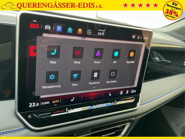 Volkswagen / Tiguan / Schwarz / R-Line / Deep Black Perleffekt / , Beispielbilder, ggf. teilweise mit Sonderausstattung