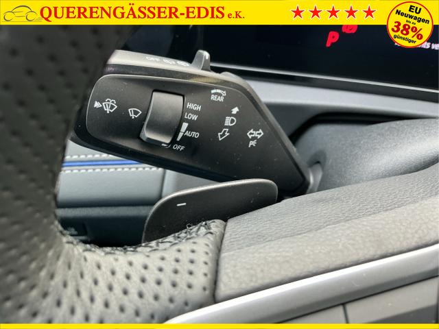 Volkswagen / Tiguan / Schwarz / R-Line / Deep Black Perleffekt / , Beispielbilder, ggf. teilweise mit Sonderausstattung