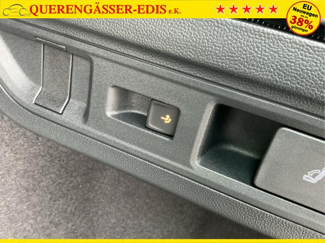Volkswagen / Passat Variant / Grau / R-Line. AHK / Diabasgrau / , Beispielbilder, ggf. teilweise mit Sonderausstattung