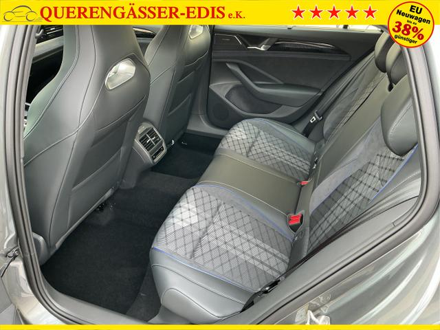 Volkswagen / Passat Variant / Grau / R-Line. AHK / Diabasgrau / , Beispielbilder, ggf. teilweise mit Sonderausstattung