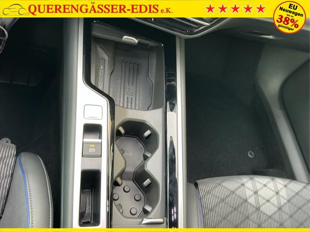 Volkswagen / Passat Variant / Grau / R-Line. AHK / Diabasgrau / , Beispielbilder, ggf. teilweise mit Sonderausstattung