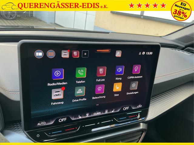 Cupra / Leon Sportstourer / Schwarz / Sp VZ AHK / Midnight Black / , Beispielbilder, ggf. teilweise mit Sonderausstattung