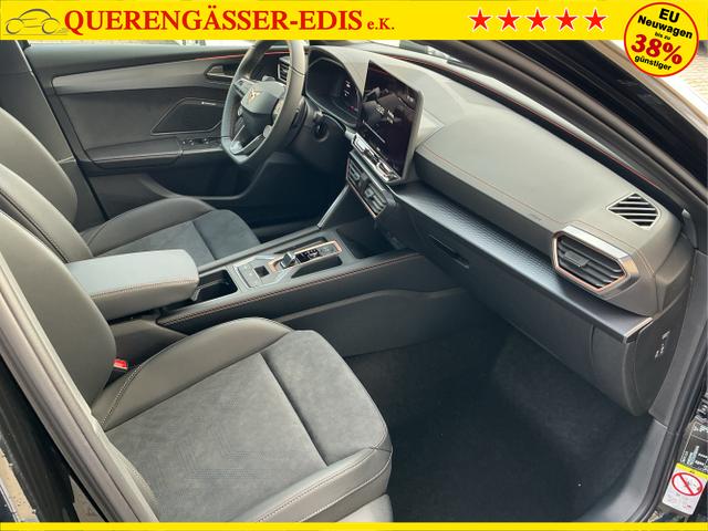 Cupra / Leon Sportstourer / Schwarz / Sp VZ AHK / Midnight Black / , Beispielbilder, ggf. teilweise mit Sonderausstattung