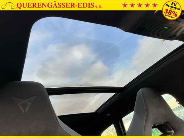 Cupra / Leon Sportstourer / Schwarz / Sp VZ AHK / Midnight Black / , Beispielbilder, ggf. teilweise mit Sonderausstattung