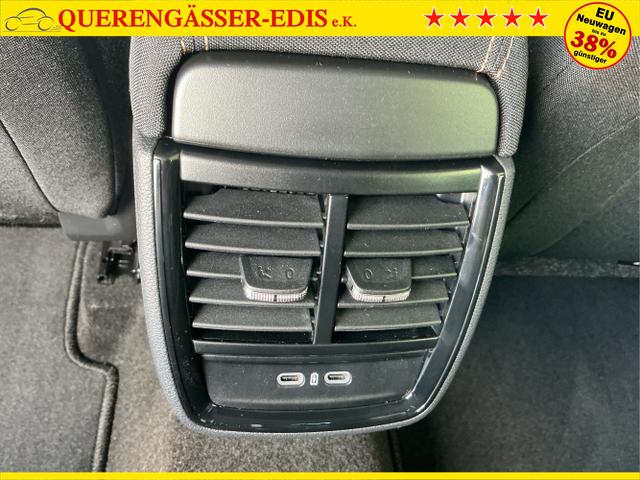 Skoda / Kamiq / Wei&szlig; / Top Selection / Moon White / , Beispielbilder, ggf. teilweise mit Sonderausstattung