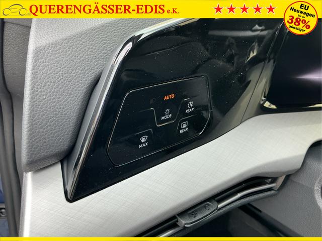 Volkswagen / Golf / Blau / Limited / Anemonenblau Metalic / , Beispielbilder, ggf. teilweise mit Sonderausstattung