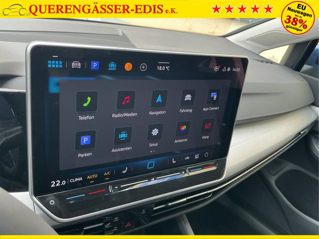 Volkswagen / Golf / Blau / Limited / Anemonenblau Metalic / , Beispielbilder, ggf. teilweise mit Sonderausstattung