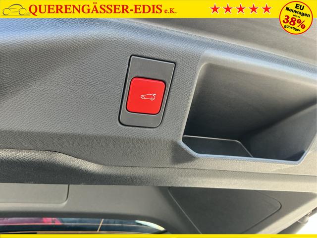 Peugeot / 5008 / Grau / GT 7-S / Titanium Grau Metalic / , Beispielbilder, ggf. teilweise mit Sonderausstattung