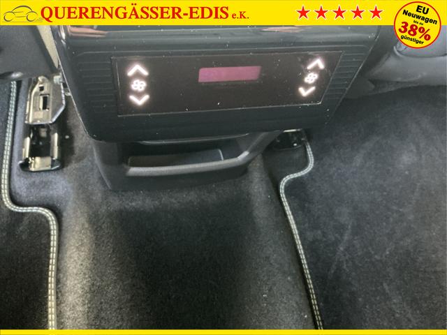 Peugeot / 5008 / Grau / GT 7-S / Titanium Grau Metalic / , Beispielbilder, ggf. teilweise mit Sonderausstattung
