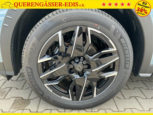 Peugeot / 3008 / Blau / Hybrid 145 / Bleu Ingaro Metalic / , Beispielbilder, ggf. teilweise mit Sonderausstattung