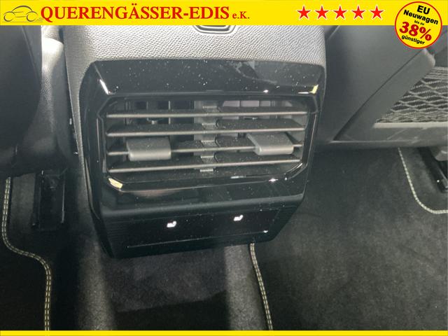Peugeot / 3008 / Blau / Hybrid 145 / Bleu Ingaro Metalic / , Beispielbilder, ggf. teilweise mit Sonderausstattung