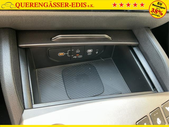 Kia / Sportage / Gr&uuml;n / Gt-Plusline / Experince Green / , Beispielbilder, ggf. teilweise mit Sonderausstattung