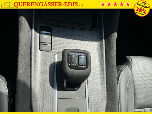Nissan / Qashqai / Wei&szlig; / Tekna + / Pearl white / , Beispielbilder, ggf. teilweise mit Sonderausstattung