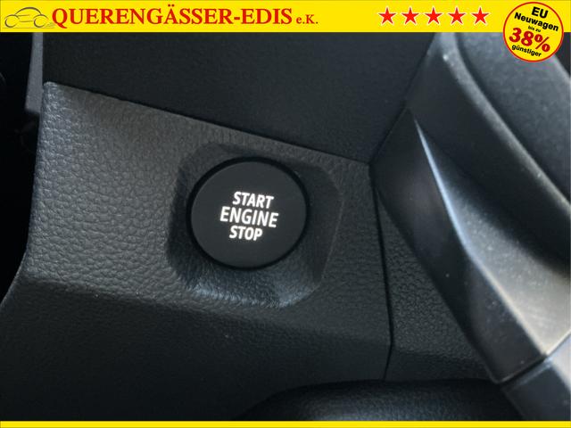 Dacia / Duster / Gr&uuml;n / Extreme / Dusty Khaki / , Beispielbilder, ggf. teilweise mit Sonderausstattung