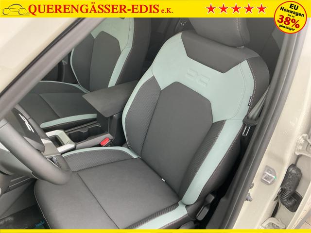 Dacia / Duster / Beige / Extreme / Sandstone Beige / , Beispielbilder, ggf. teilweise mit Sonderausstattung