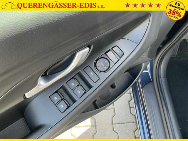 Hyundai / i30 / Blau / Go / Salley blue / , Beispielbilder, ggf. teilweise mit Sonderausstattung