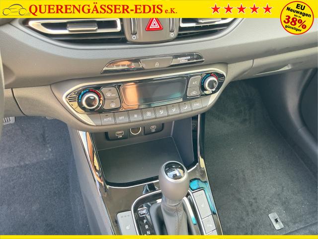 Hyundai / i30 / Blau / Go / Salley blue / , Beispielbilder, ggf. teilweise mit Sonderausstattung