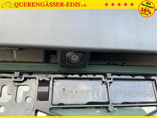 Dacia / Duster / Gr&uuml;n / Extreme / Dusty Khaki / , Beispielbilder, ggf. teilweise mit Sonderausstattung