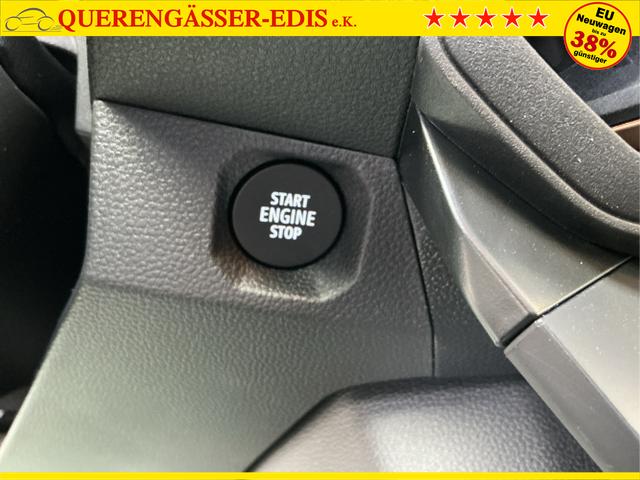 Dacia / Duster / Gr&uuml;n / Extreme / Dusty Khaki / , Beispielbilder, ggf. teilweise mit Sonderausstattung